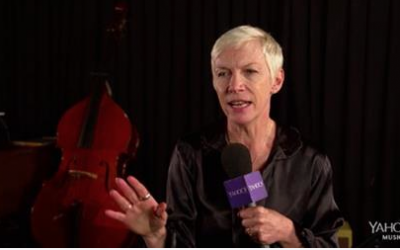 Watch Online – Annie Speaks To Yahoo.com